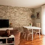 Elegante - 2 Camere, 2 Bagni, Garage E Balcone 公寓 *
