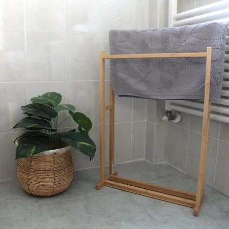 Elegante - 2 Camere, 2 Bagni, Garage E Balcone Milán