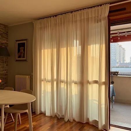 Elegante - 2 Camere, 2 Bagni, Garage E Balcone 公寓 *